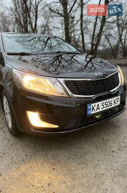 Седан Kia Rio 2012 в Сумах