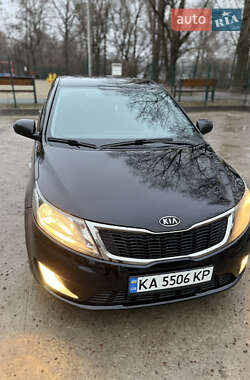 Седан Kia Rio 2012 в Сумах