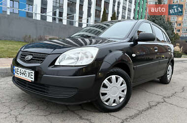 Хетчбек Kia Rio 2008 в Дніпрі