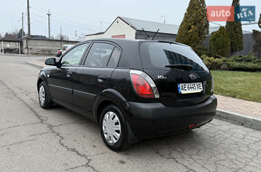 Хетчбек Kia Rio 2008 в Дніпрі