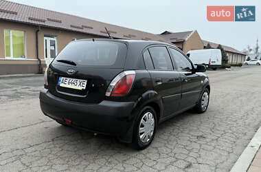 Хетчбек Kia Rio 2008 в Дніпрі