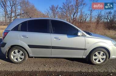 Хетчбек Kia Rio 2005 в Кривому Розі