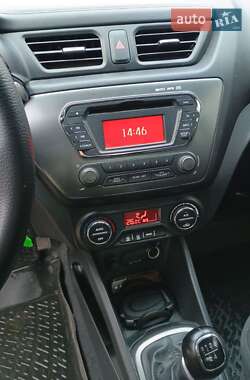 Седан Kia Rio 2012 в Шостці