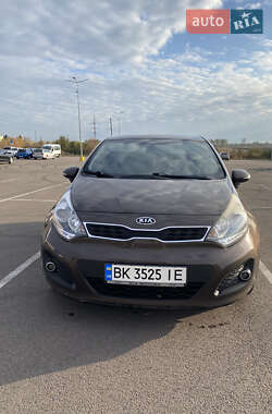 Хетчбек Kia Rio 2012 в Рівному