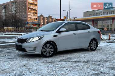 Седан Kia Rio 2012 в Харкові