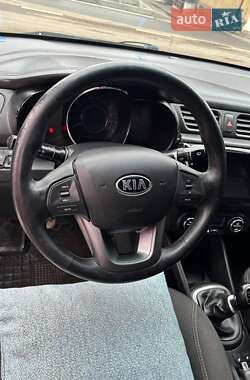 Седан Kia Rio 2013 в 
