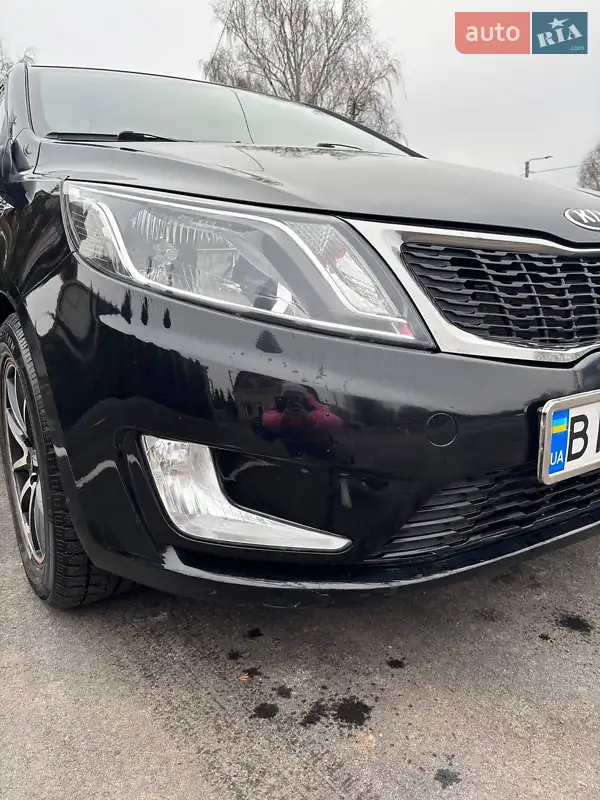 Седан Kia Rio 2013 в 