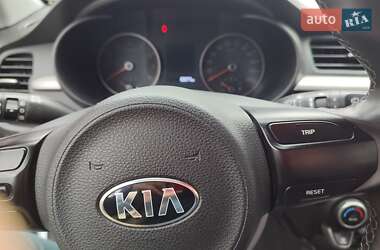 Хэтчбек Kia Rio 2019 в Полтаве