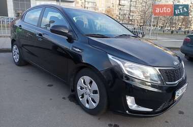 Седан Kia Rio 2013 в Днепре