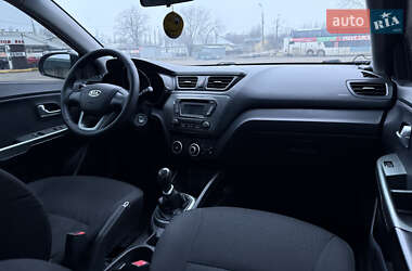 Седан Kia Rio 2011 в Николаеве