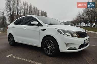 Седан Kia Rio 2012 в Черкасах