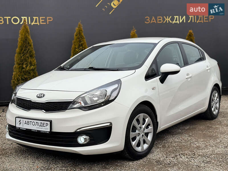 Седан Kia Rio 2016 в Одесі