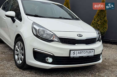 Седан Kia Rio 2016 в Одесі