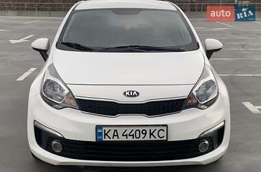 Седан Kia Rio 2016 в Киеве