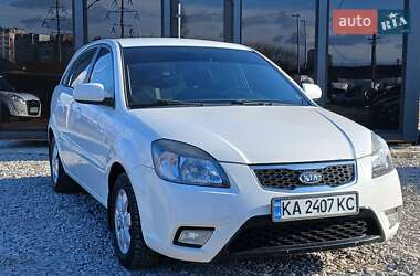 Хетчбек Kia Rio 2011 в Києві