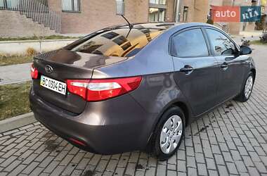 Седан Kia Rio 2012 в Львове