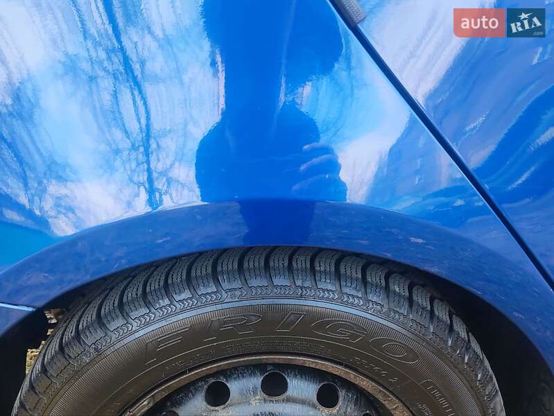 Седан Kia Rio 2011 в Києві