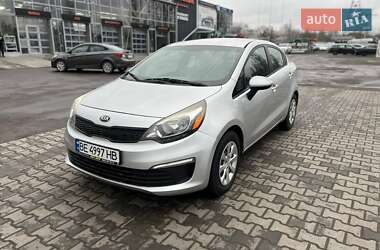 Седан Kia Rio 2015 в Николаеве