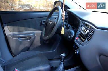 Седан Kia Rio 2008 в Кременце