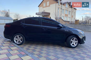 Седан Kia Rio 2012 в Гайсине