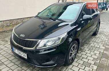 Седан Kia Rio 2013 в Львове