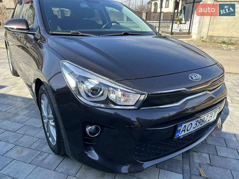 Хетчбек Kia Rio 2018 в Ужгороді