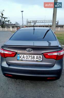 Седан Kia Rio 2012 в Києві