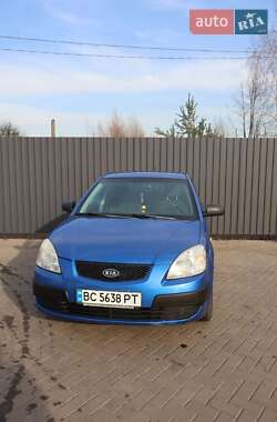 Седан Kia Rio 2008 в Червонограде