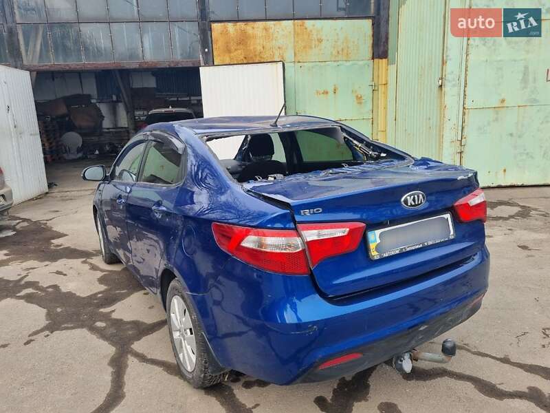 Седан Kia Rio 2013 в Запоріжжі
