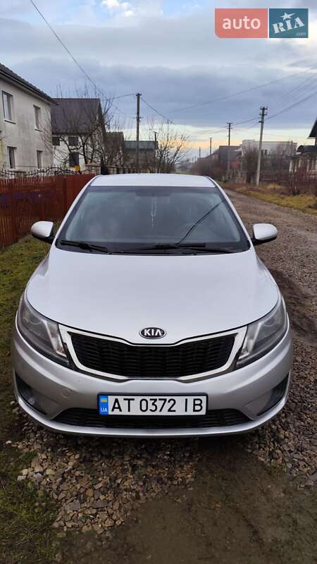 Седан Kia Rio 2013 в Івано-Франківську фото Седан Kia Rio 2013 в Івано-Франківську