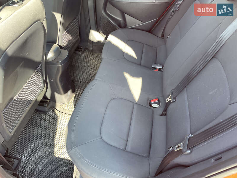 Хетчбек Kia Rio 2011 в Городку