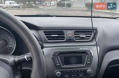 Седан Kia Rio 2012 в 