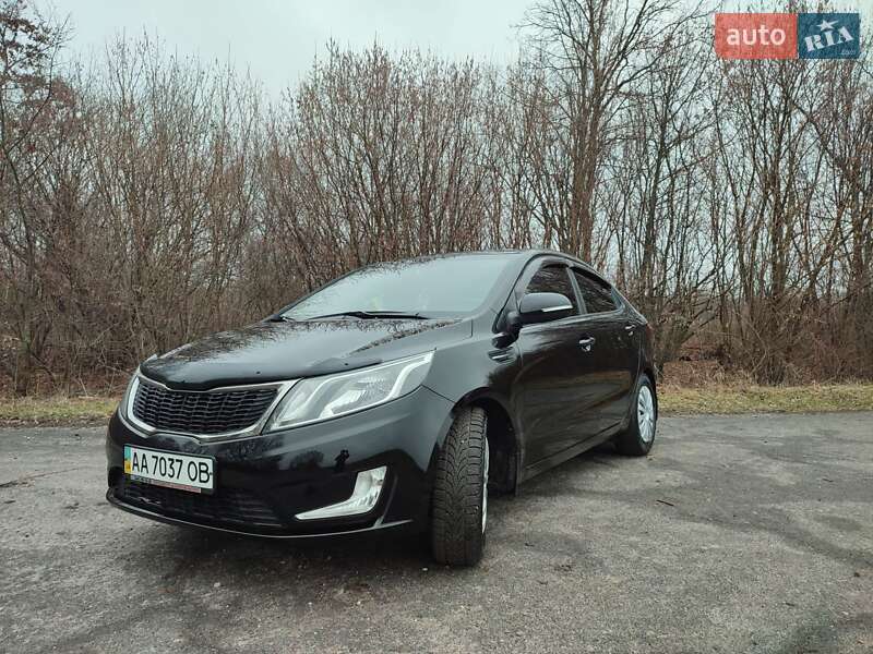 Седан Kia Rio 2013 в Киеве