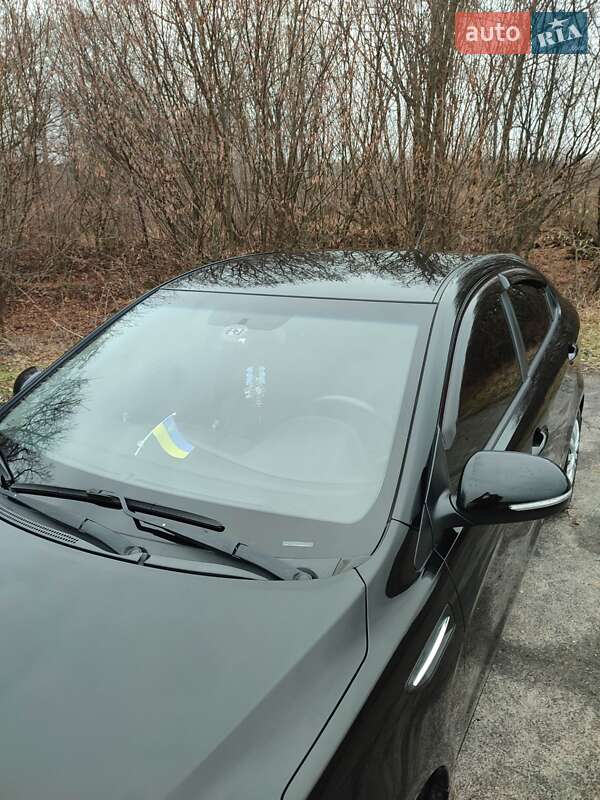 Седан Kia Rio 2013 в Киеве