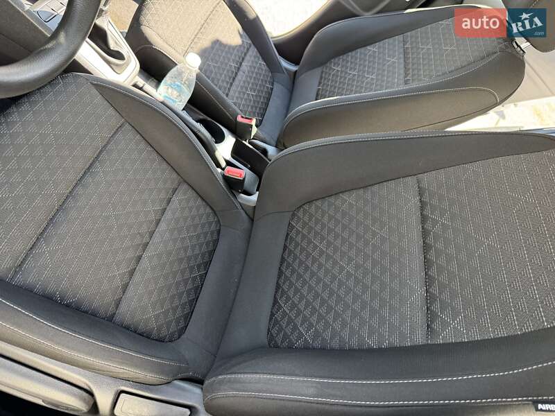 Седан Kia Rio 2019 в Киеве фото 30 Седан Kia Rio 2019 в Киеве