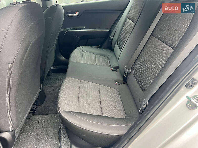 Седан Kia Rio 2018 в Одесі