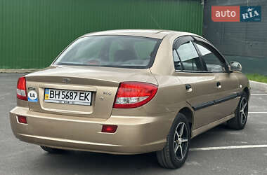 Седан Kia Rio 2004 в Одессе