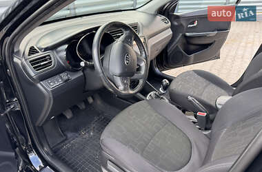 Седан Kia Rio 2012 в 