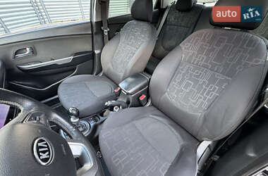 Седан Kia Rio 2012 в 