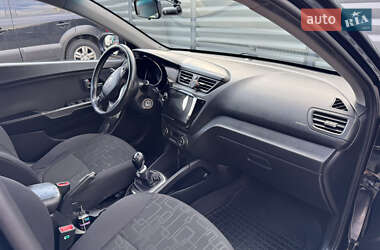 Седан Kia Rio 2012 в 