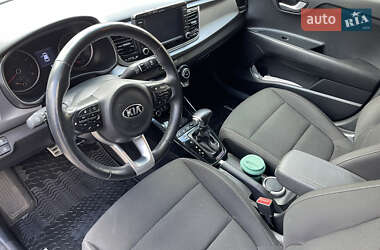 Хетчбек Kia Rio 2018 в 