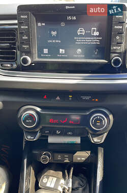 Хетчбек Kia Rio 2018 в 