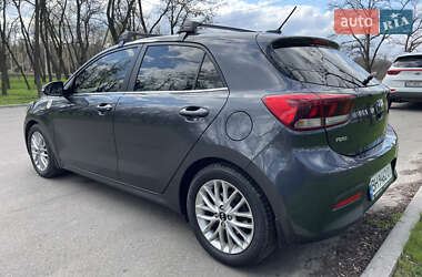 Хетчбек Kia Rio 2018 в 