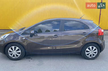 Хэтчбек Kia Rio 2012 в 