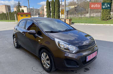 Хэтчбек Kia Rio 2012 в 