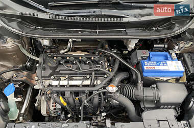 Хэтчбек Kia Rio 2012 в 