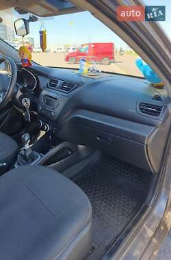 Седан Kia Rio 2012 в 