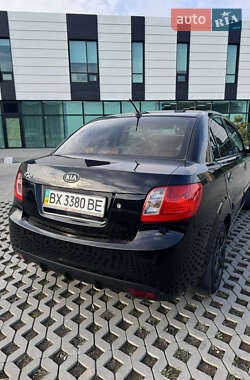 Седан Kia Rio 2011 в Хмельницком