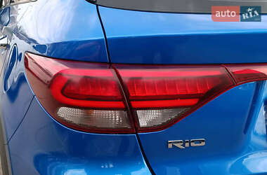 Хэтчбек Kia Rio 2018 в 
