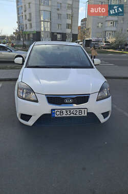 Седан Kia Rio 2010 в 